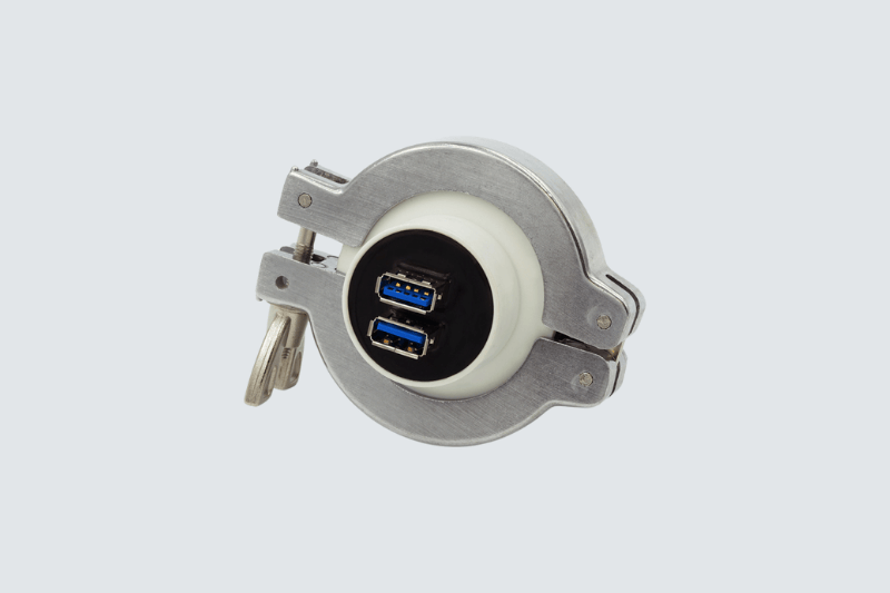 Traversée hermétique USB3.0