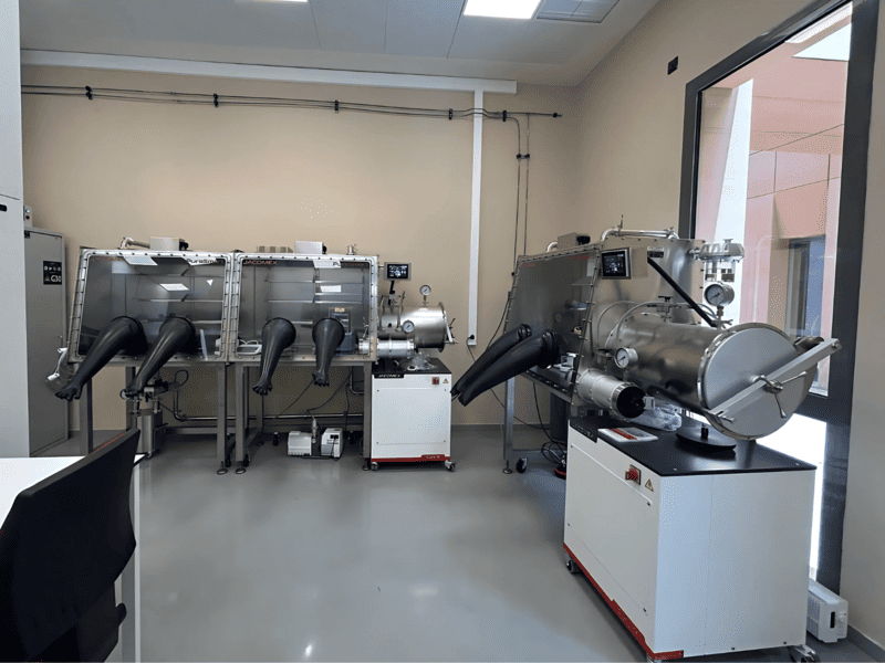 Montage de batteries lithium et sodium Montage de batteries lithium et sodium